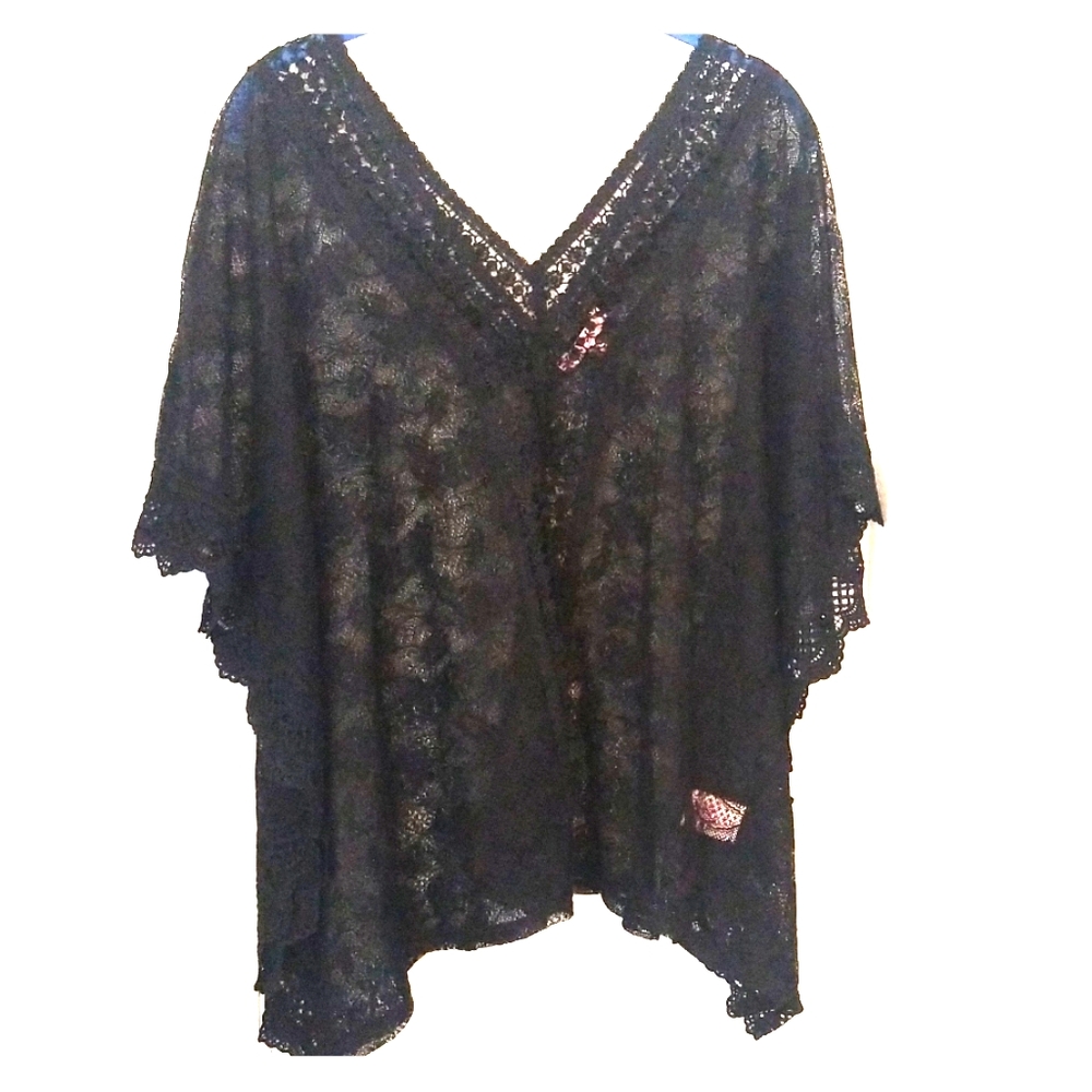 2/$10 😛 Candies Sheer Lace Top